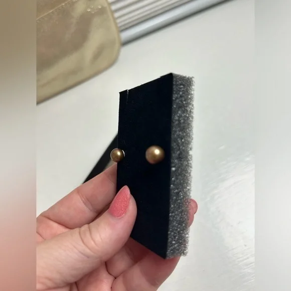 Coach Gold Wristlet and Faux Pearl Stud Earrings on Sterling Silver Posts -7-8mm - Picture 3 of 12